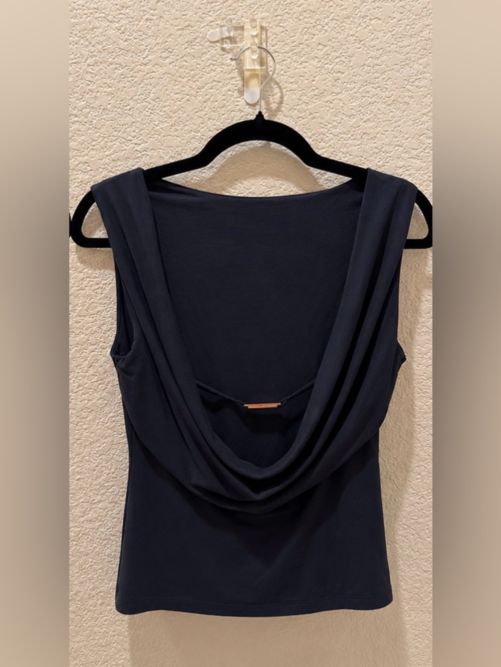 Abercrombie & Fitch Black Draped Cowl Back Sleeveless Top Medium NWOT - Picture 5 of 6